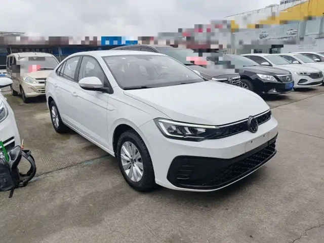 Volkswagen Lavida — Фото автомобиля 3