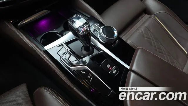 BMW 5 Series G30 — Фото автомобиля 12