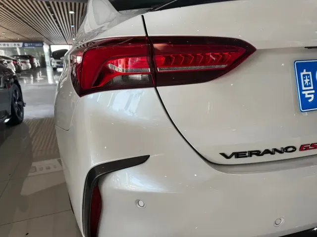 Buick Verano — Фото автомобиля 16