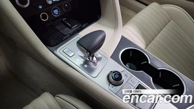 Genesis G70 Новый G70 Бензин 2.5T 4WD — Фото автомобиля 9