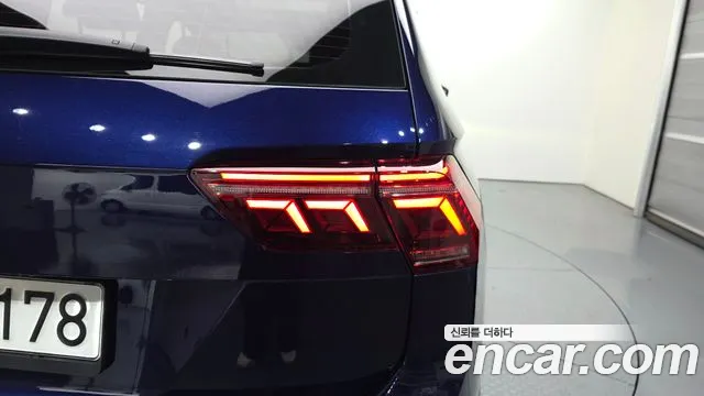 Volkswagen Tiguan — Фото автомобиля 8