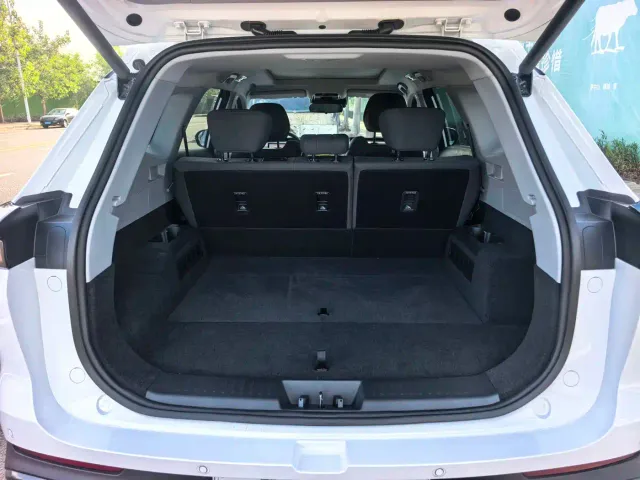 Chery Fengyun T8 — Фото автомобиля 11
