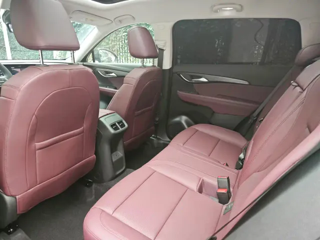 Buick Envision Plus — Фото автомобиля 16