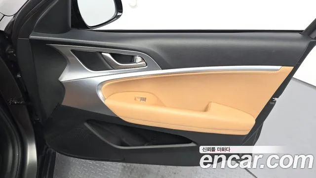 Genesis G70 New — Фото автомобиля 24