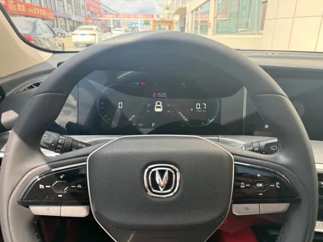 Changan CS35 Plus — Фото автомобиля 7