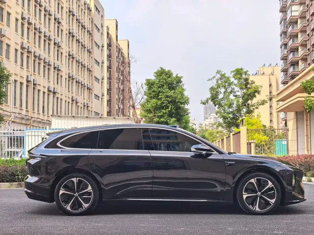 Nio ET5 Touring — Фото автомобиля 9