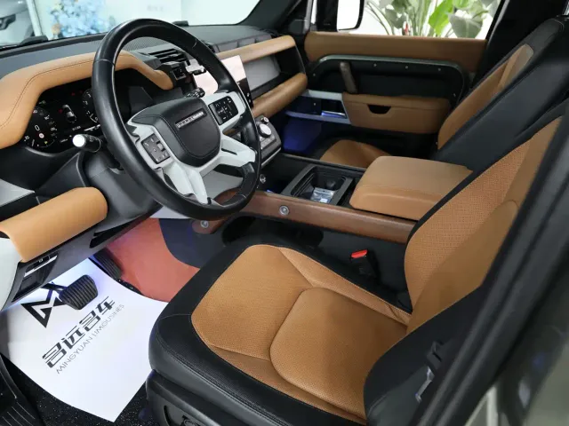 Land Rover Defender — Фото автомобиля 9