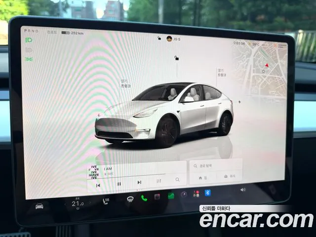 Tesla Model Y — Фото автомобиля 6