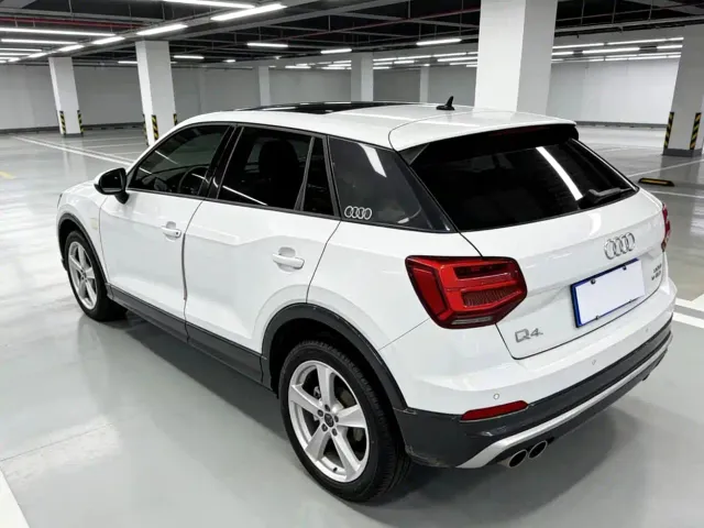 Audi Q2L — Фото автомобиля 3