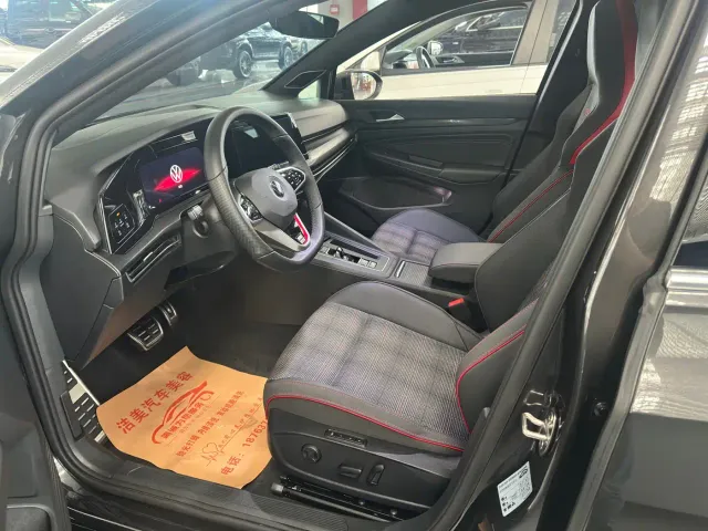 Volkswagen Golf GTI — Фото автомобиля 6