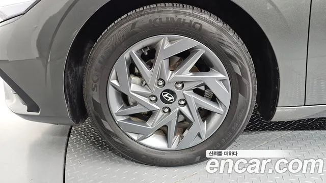 Hyundai Avante CN7 — Фото автомобиля 5