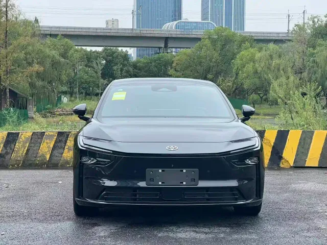 Toyota BoZhi 7 — Фото автомобиля 2