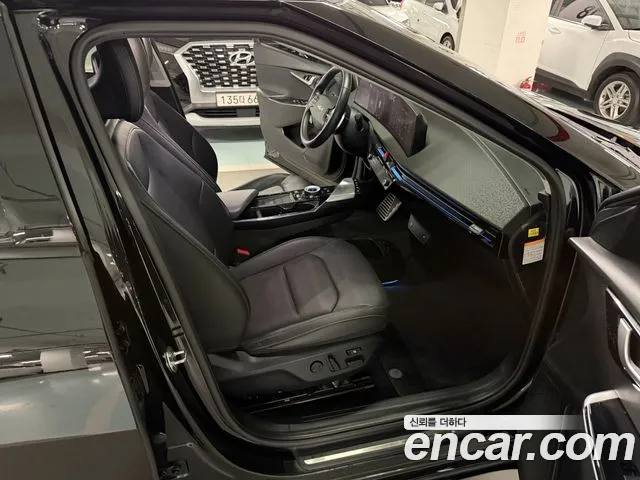 Kia EV6 — Фото автомобиля 17
