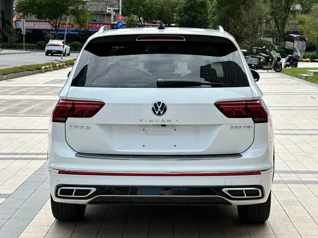 Volkswagen Tiguan L — Фото автомобиля 6