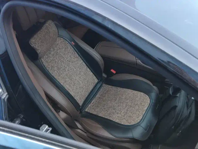 Mercedes-Benz E-Class — Фото автомобиля 8
