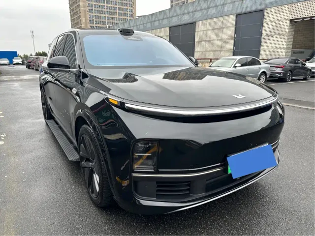 Li Auto L9 — Фото автомобиля 3