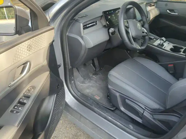 BYD Qin PLUS — Фото автомобиля 17