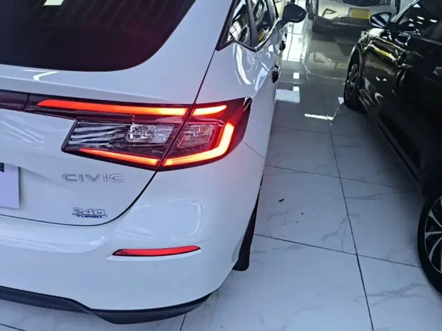 Honda Civic — Фото автомобиля 7