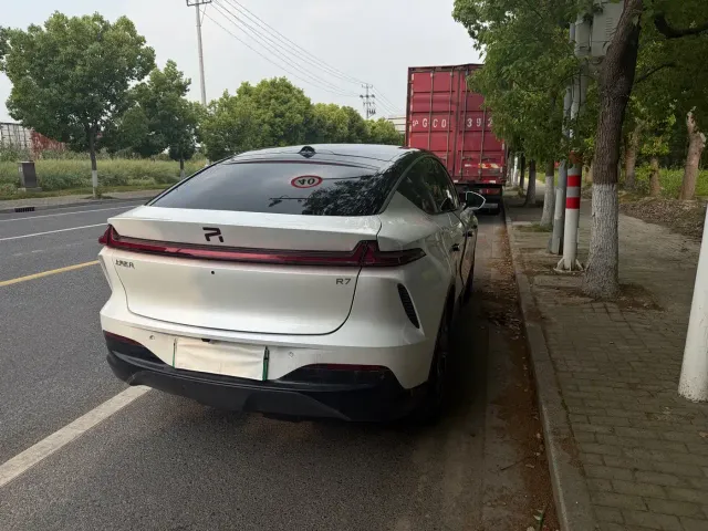 Roewe Feifan R7 2025 Urban Edition — Фото автомобиля 9