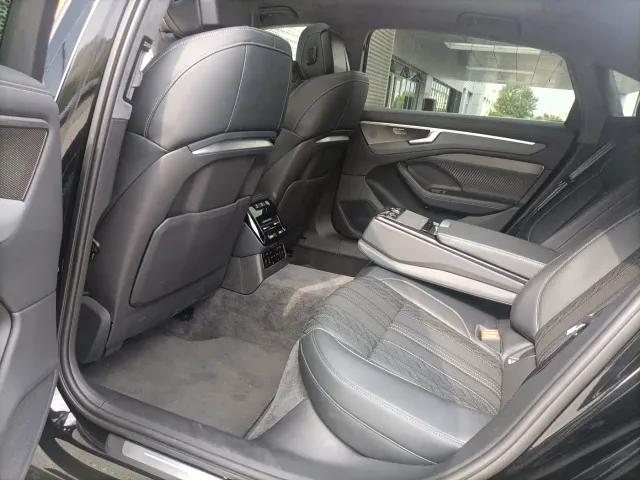 Audi A6L — Фото автомобиля 6