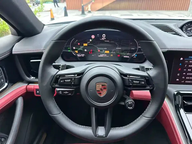Porsche Panamera — Фото автомобиля 10