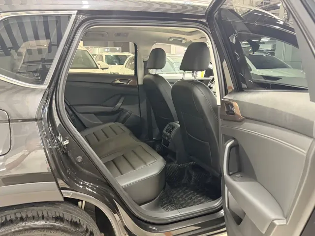 Volkswagen Tharu — Фото автомобиля 12