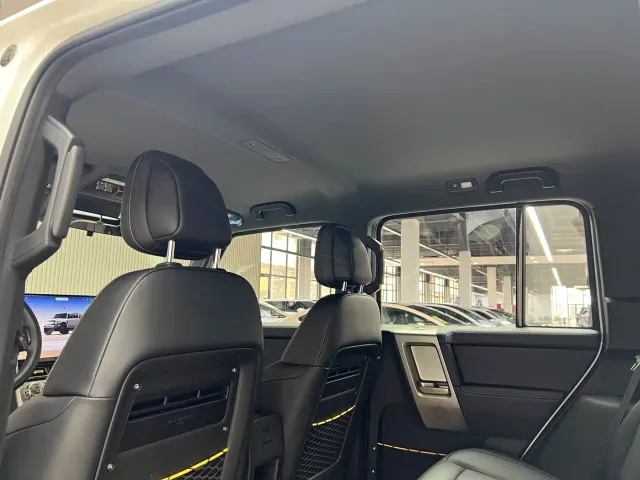 iCAR V23 — Фото автомобиля 18
