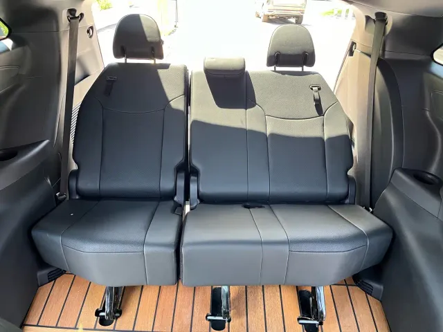 Toyota Sienna — Фото автомобиля 13
