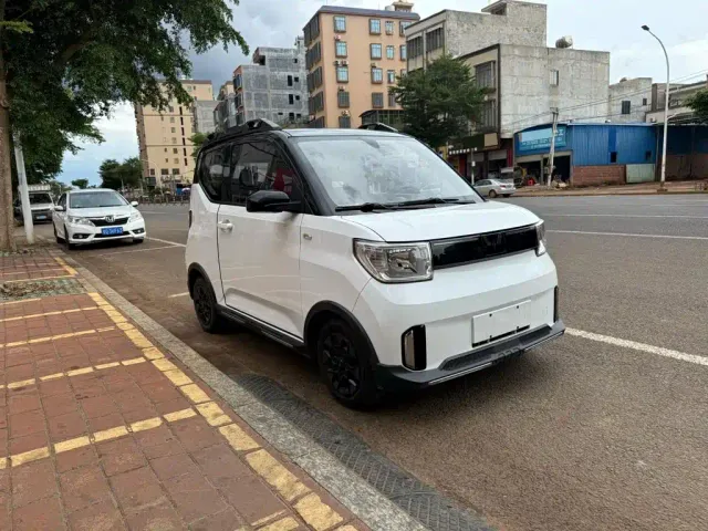 Wuling Hongguang Mini EV — Фото автомобиля 2