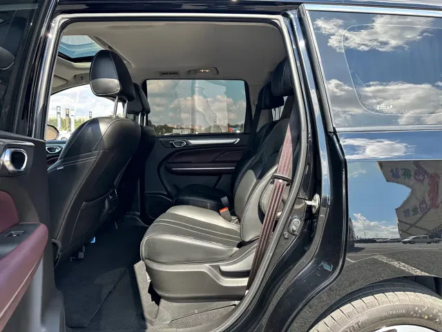 GAC Trumpchi M6 — Фото автомобиля 5