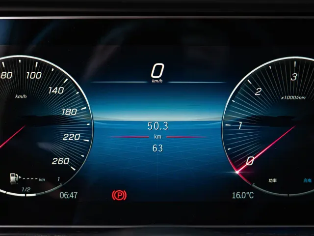 Mercedes-Benz G-Class — Фото автомобиля 21