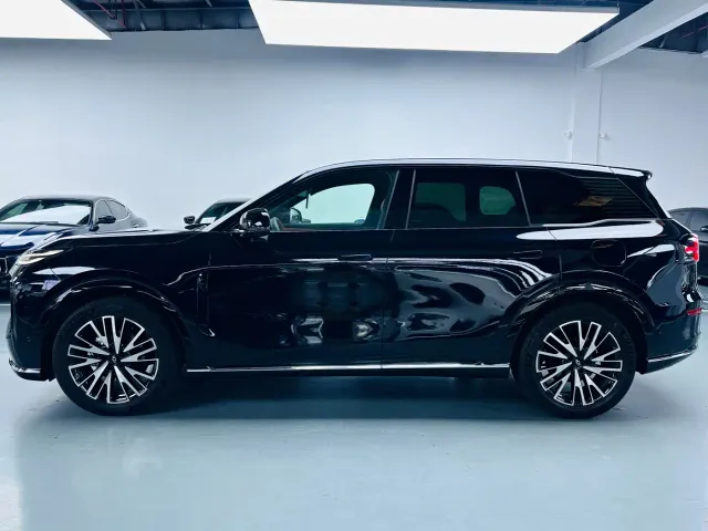 Changan Qiyuan Q07 — Фото автомобиля 12