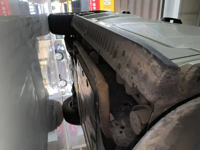 BYD FangChengBao Leopard 5 — Фото автомобиля 20