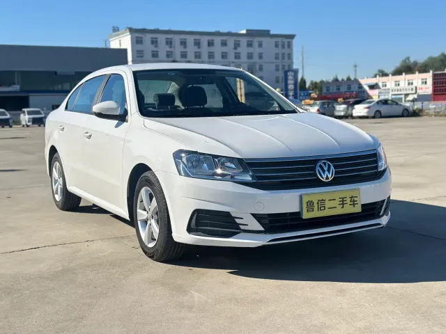 Volkswagen Lavida — Фото автомобиля 2