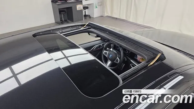 BMW i4 — Фото автомобиля 16