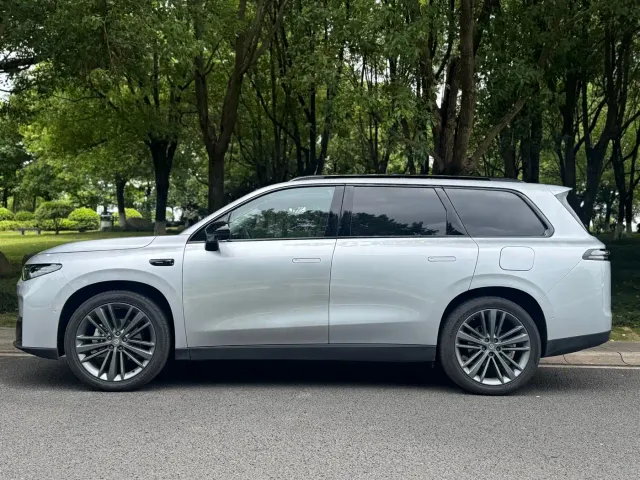 Leapmotor C16 — Фото автомобиля 4