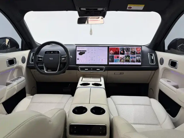 Li Auto L8 — Фото автомобиля 13