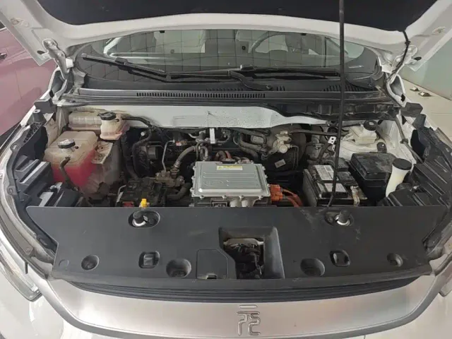 BYD Yuan Pro — Фото автомобиля 19