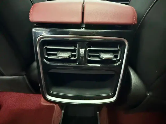 Jetour X70 Plus — Фото автомобиля 15