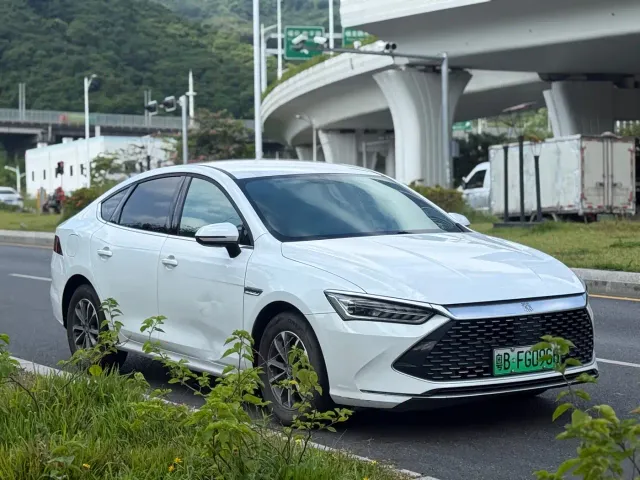 BYD Qin PLUS — Фото автомобиля 3