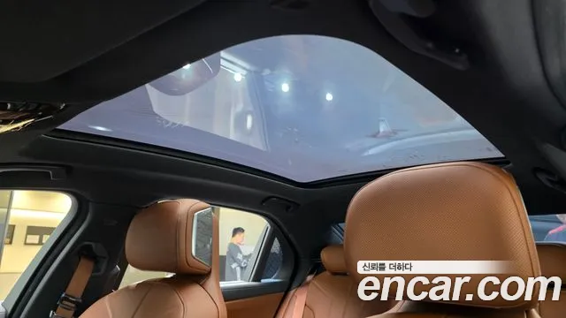 BMW 7 Series G70 — Фото автомобиля 24