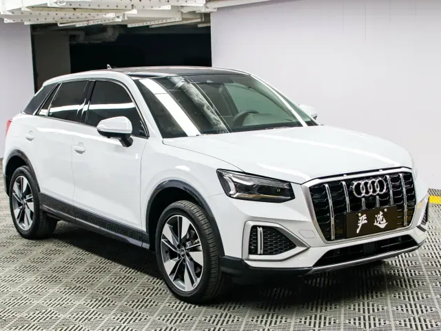 Audi Q2L — Фото автомобиля 3
