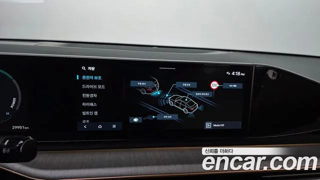 Hyundai Grandeur GN7 — Фото автомобиля 16
