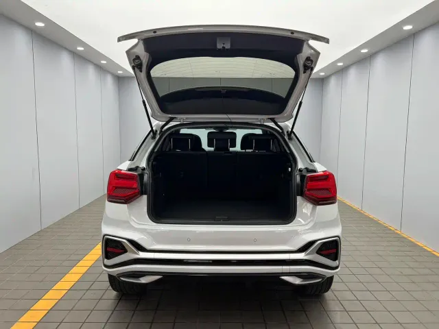 Audi Q2L — Фото автомобиля 18