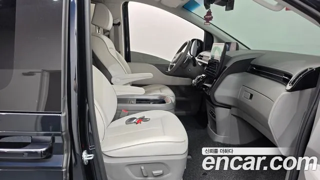 Hyundai Staria — Фото автомобиля 16