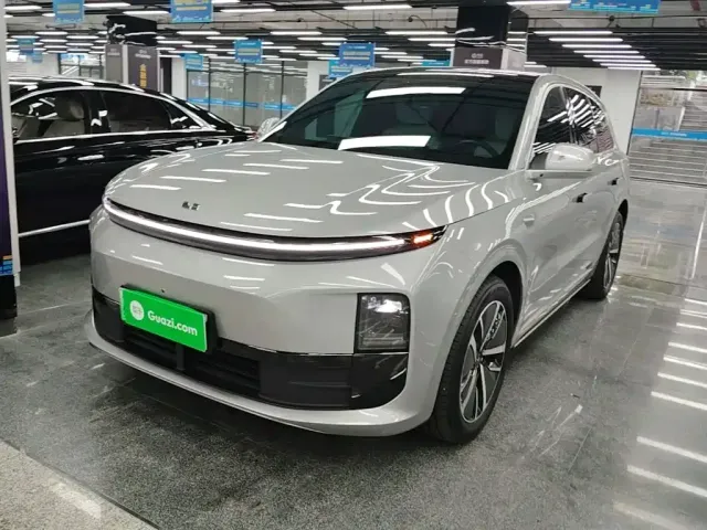 Фотография автомобиля — Li Auto L6