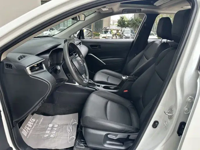 Toyota Corolla Cross — Фото автомобиля 11