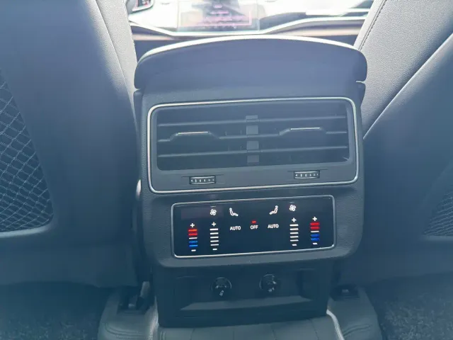 Audi Q7 — Фото автомобиля 17