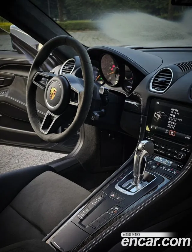 Porsche 718 — Фото автомобиля 13