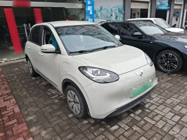 Wuling Bingo — Фото автомобиля 3